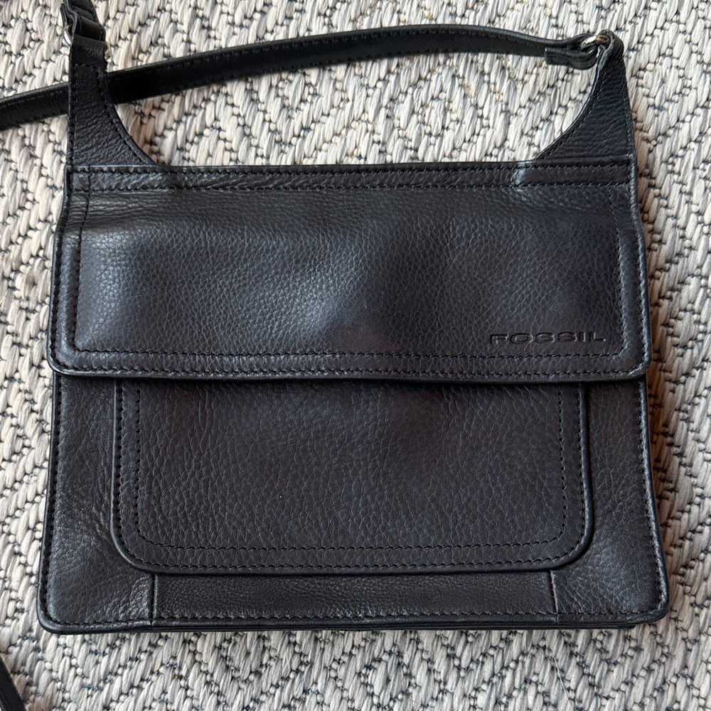 FOSSIL Double Sided Crossbody Shoulder Bag in Black Leather
